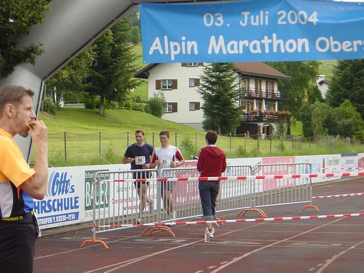 Und der gemeinsame Zieleinlauf nach 4:50:00 Stunden. Weit unter unserem gesetzten Limit von 7 Stunden
