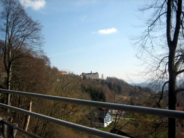 Auffahrt zum Heiligenberg: Blick auf das Schlo� 