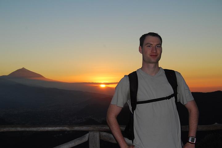Dirk mit Sonnenuntergang und Teide 